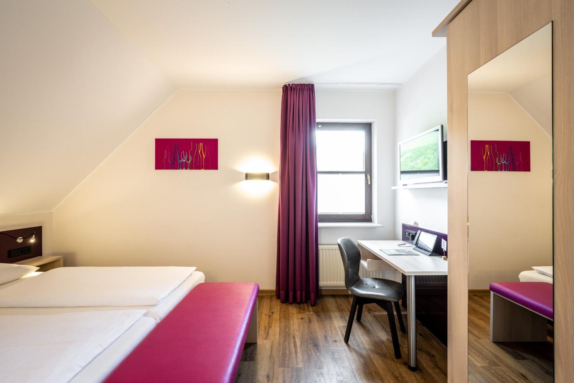 Ockfen Weinhotel Restaurant Klostermuehle מראה חיצוני תמונה